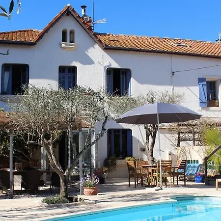 Le Petit Clos Bed & Breakfast