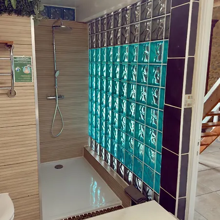 فندق مبيت وإفطار Le Petit Clos 3*